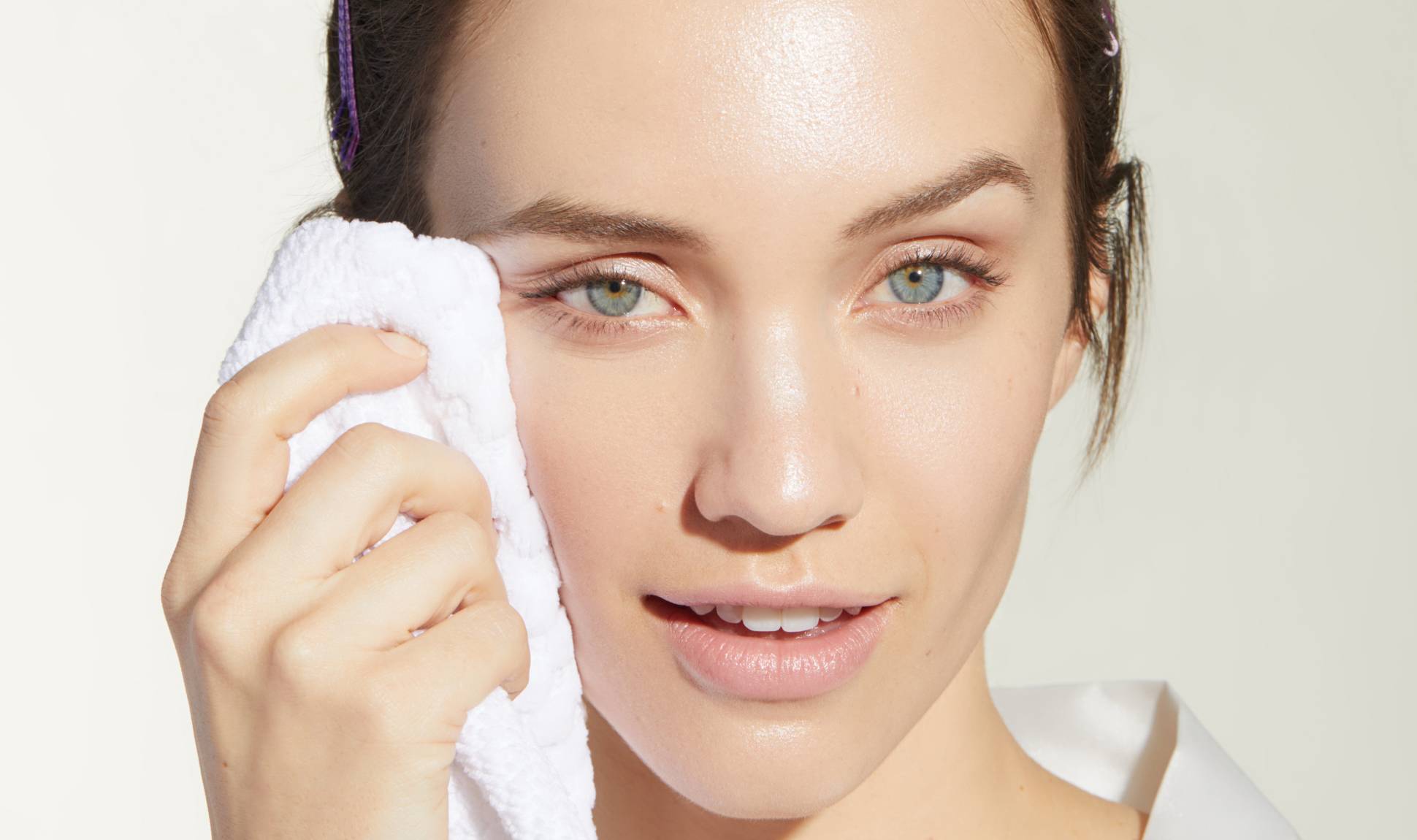 Oily skin and everything you need to know about caring for it
