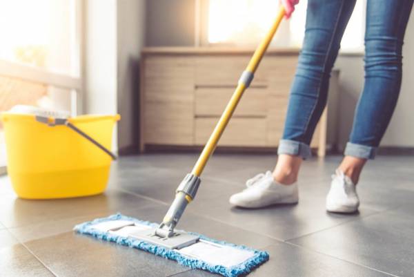 How to clean parquet floors naturally