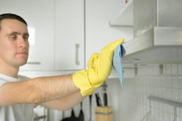 How to clean wood cabinets and make them shine