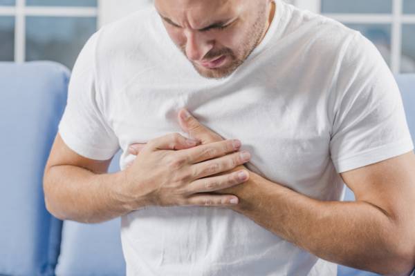 What are the types of heart pain, and what should be done?