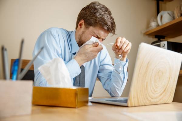 How to stop a runny nose instantly