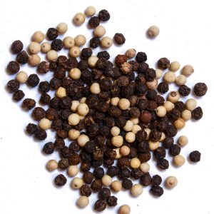 Properties of white pepper for health and beauty