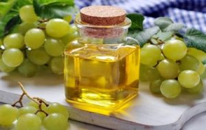 Benefits and properties of grapeseed oil for beauty and health