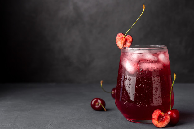 Properties and benefits of drinking cherry juice