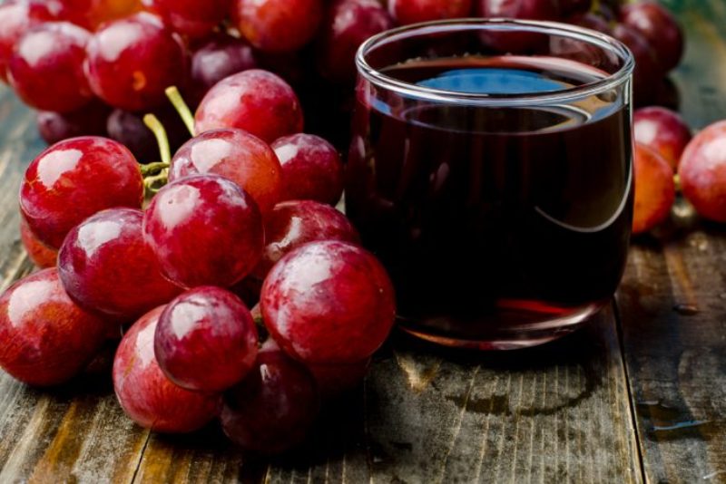 Properties of grape juice for health and treatment of diseases