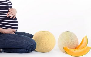 Properties of cantaloupe for body health, beauty, and pregnancy
