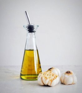 Properties of garlic oil