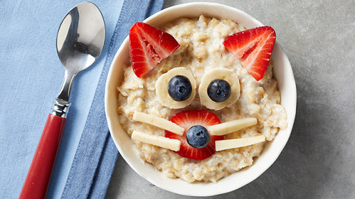 How to make a simple and healthy breakfast for children?