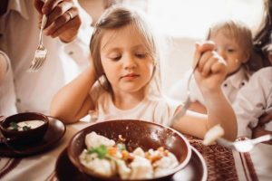 Ways to solve the problem of children not eating breakfast