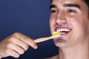 How to remove dental plaque