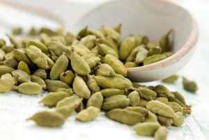 Properties of green cardamom for health and treatment
