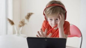 Ways to increase the child's concentration in Online School