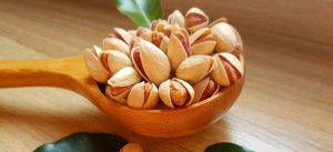 Benefits and properties of pistachios for hair and health