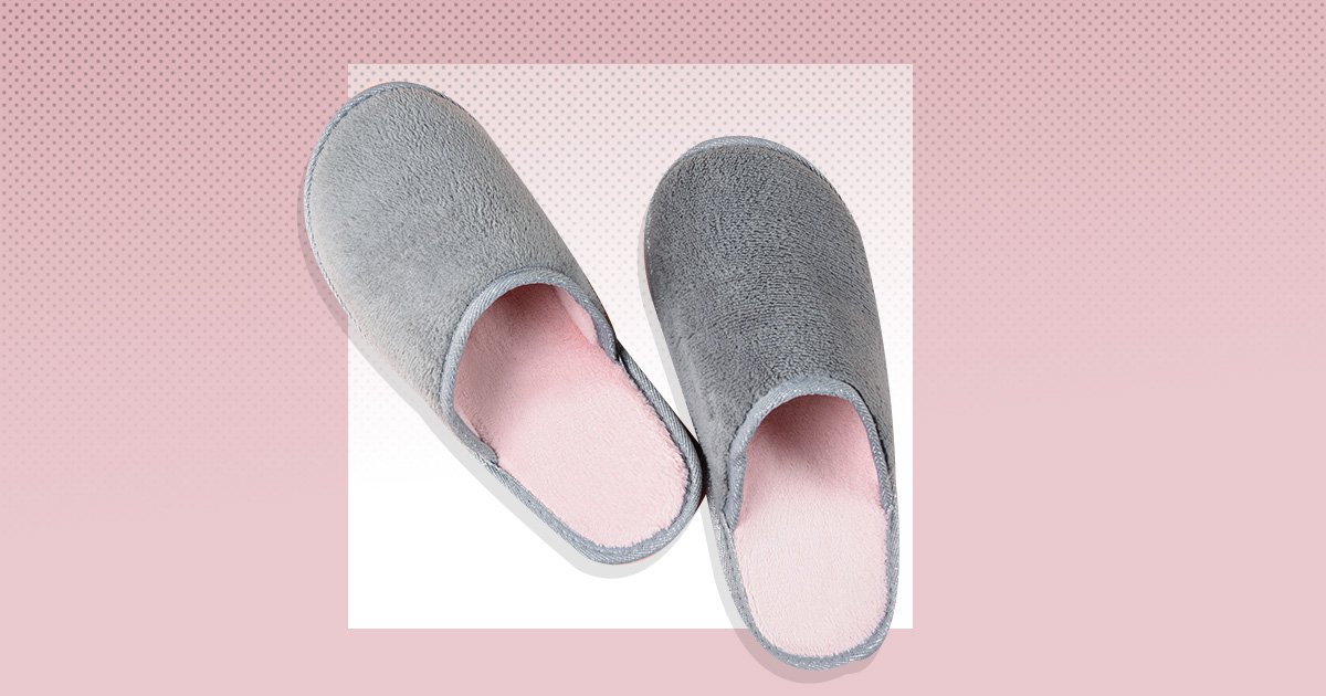 Should we wear women-slippers or not?