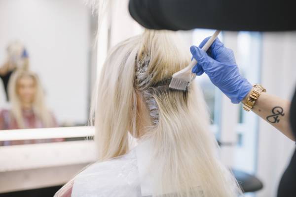 Formazione sul colore dei capelli a casa completa e accurata