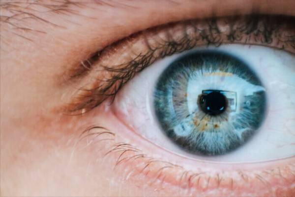 How does your eye color reflect your personality?