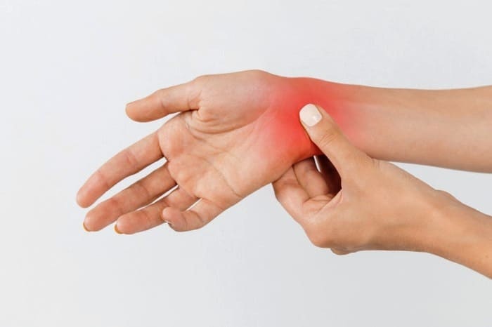 In winter, why do we experience more joint pain?