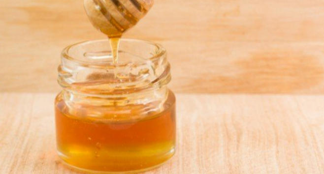 For diabetes, what are the benefits of honey?