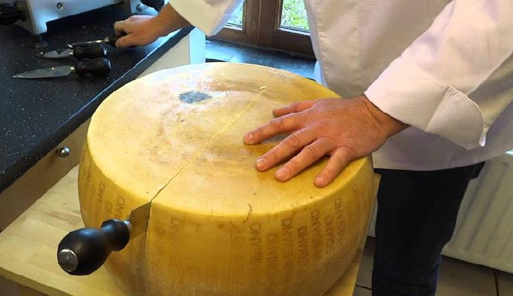 Descubriendo los beneficios del queso parmesano