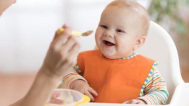 No quinto mês, o que o bebê deve comer?