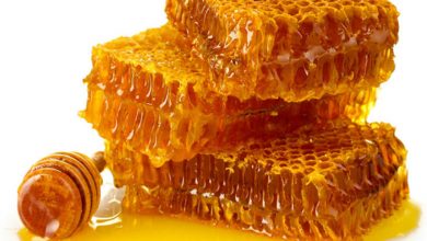 A list of 8 beeswax health benefits