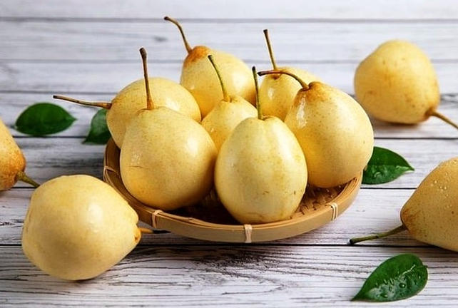 Pear properties and nutritional value
