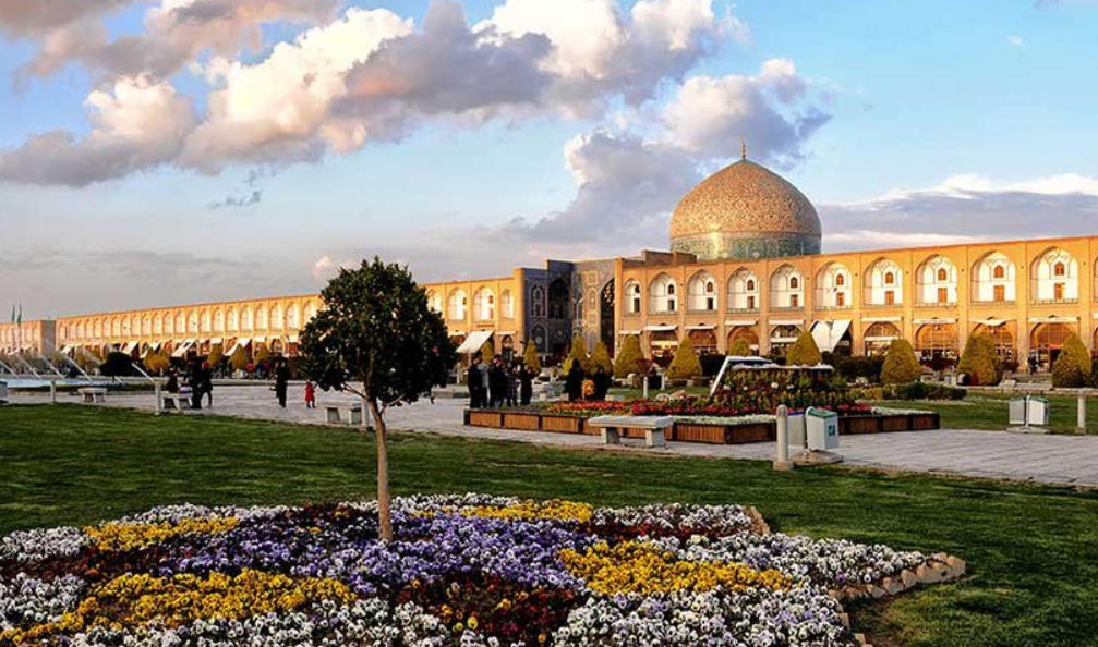 Naqsh Jahan Square