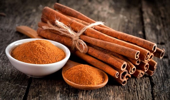 What are the benefits of cinnamon for the skin?