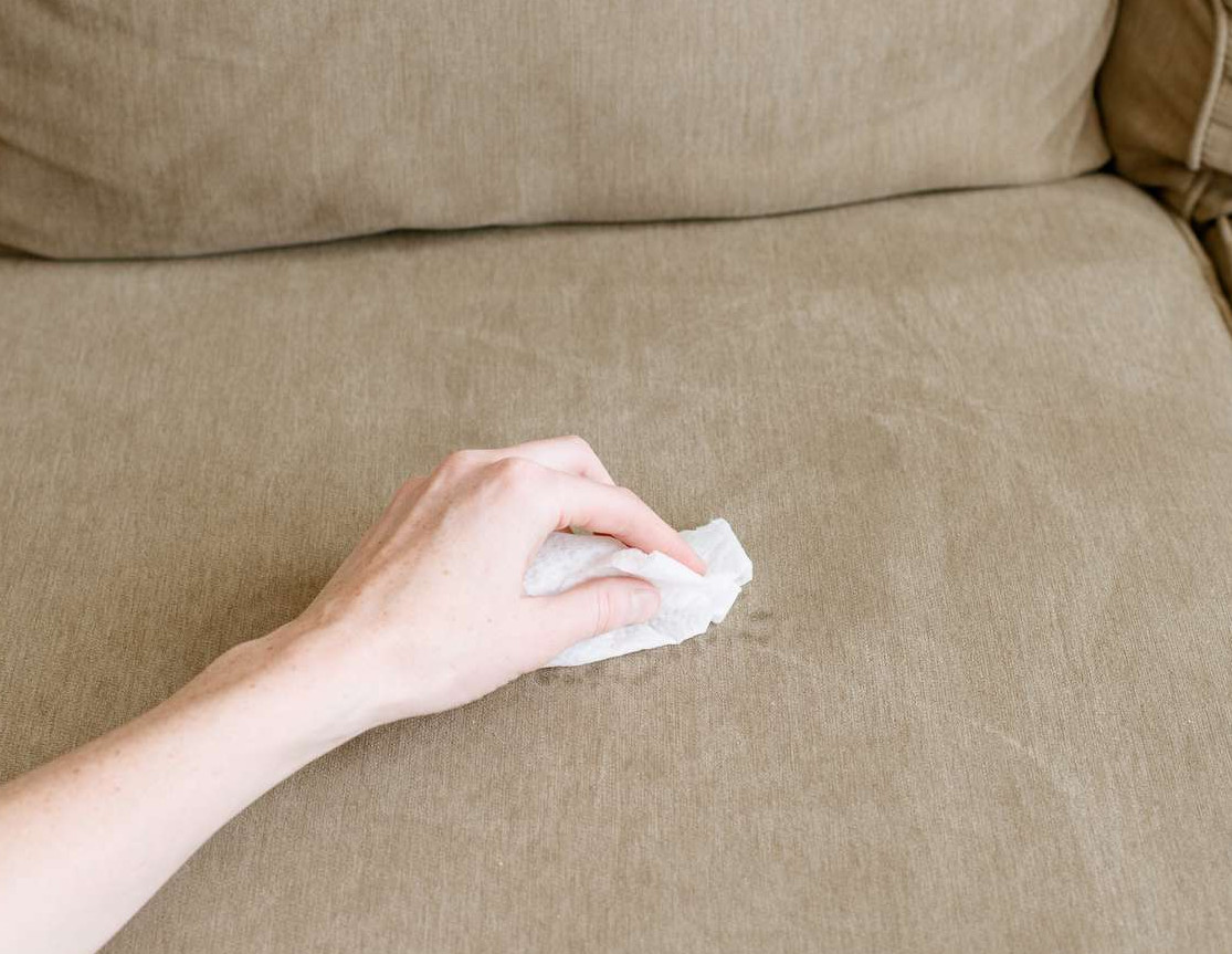 Can Vinegar Ruin Your Couch3